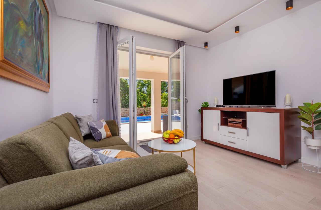 Apartment Holiday Home Doma, Cilipi Near Dubrovnik Exterior foto