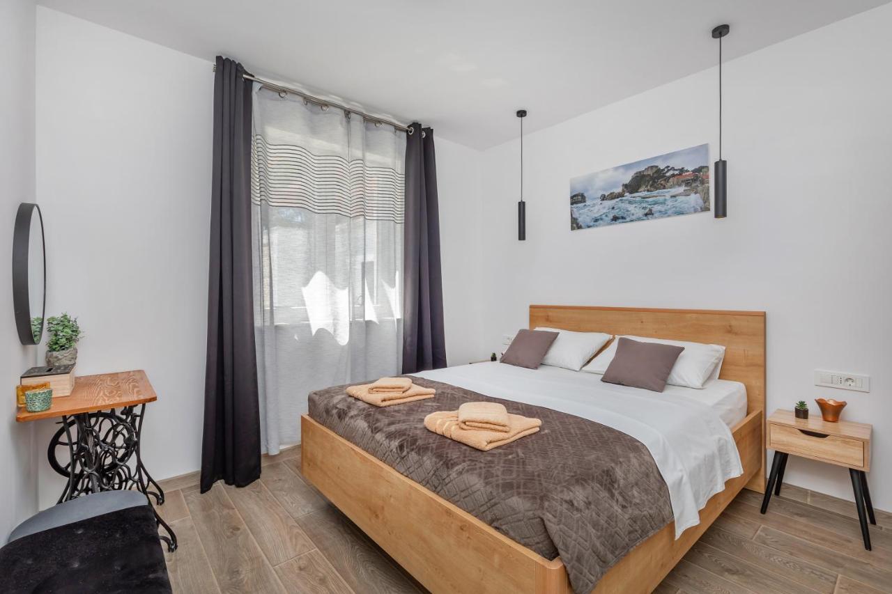 Apartment Holiday Home Doma, Cilipi Near Dubrovnik Exterior foto