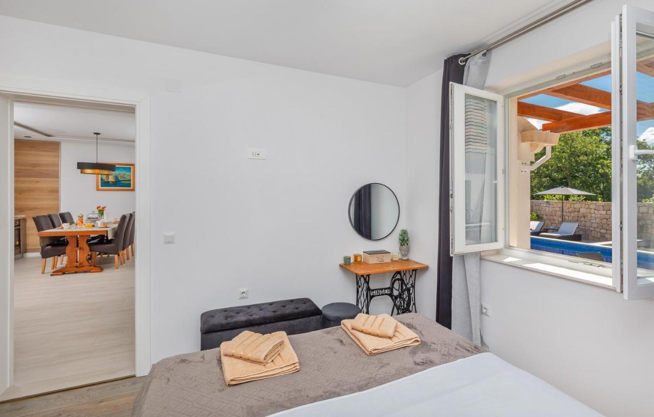 Apartment Holiday Home Doma, Cilipi Near Dubrovnik Exterior foto